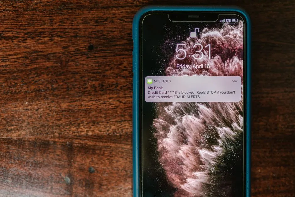 Receita não cobra MEI por SMS ou WhatsApp: como reconhecer o golpe do boleto e do CNPJ cancelado